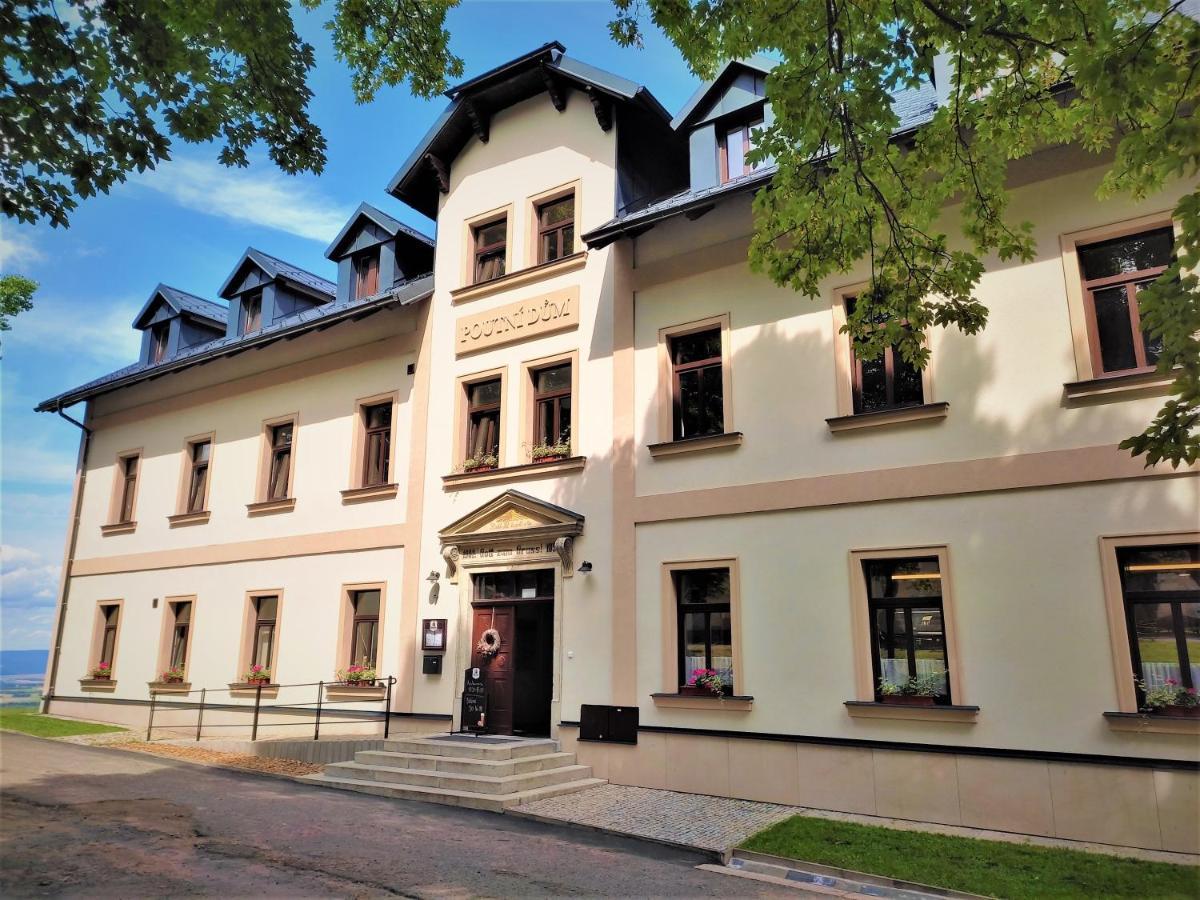 Králíky Hotel Poutni Dum מראה חיצוני תמונה