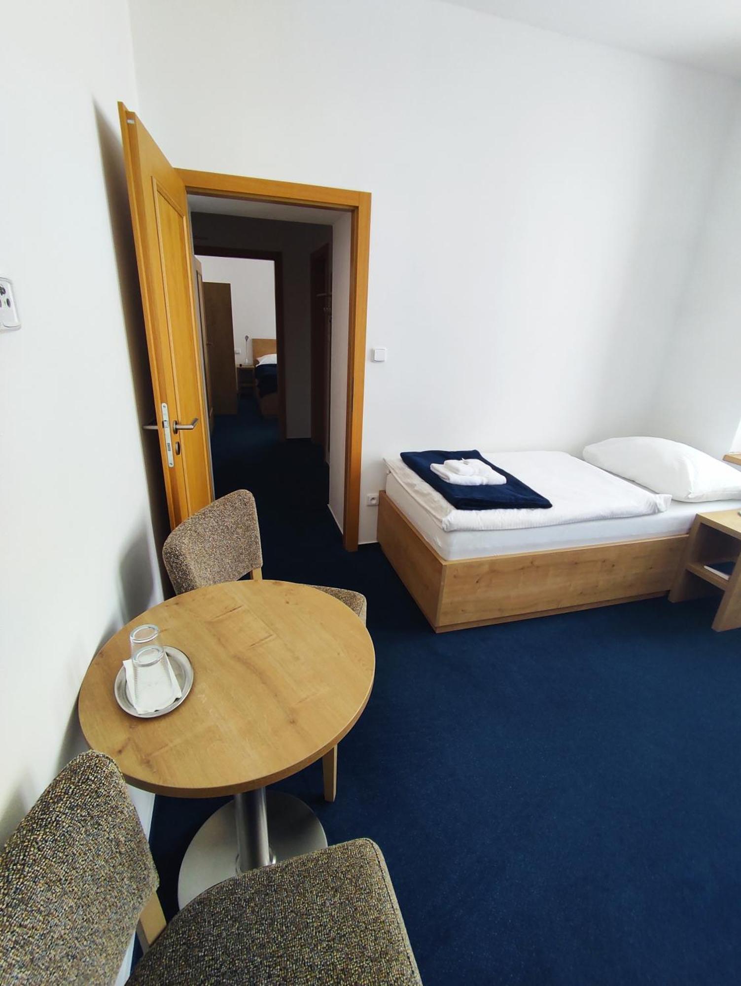 Králíky Hotel Poutni Dum מראה חיצוני תמונה
